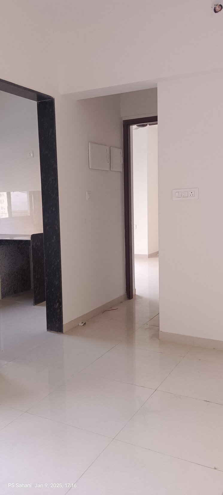 Room, runwal-eirene-part-1 1 Bedroom 450 Sq.Ft. Apartment In Balkum Pada Thane 8055335