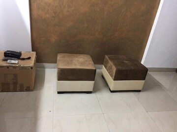 Furnished Amenities in 3 BHK Apartment at Supertech 34 Pavilion, Sector 34 – for Rent