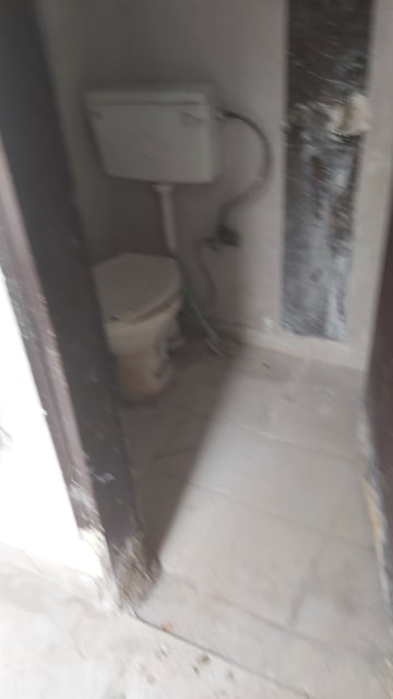 Bathroom in 2.5 BHK Builder Floor at Mayur Vihar – for Sale