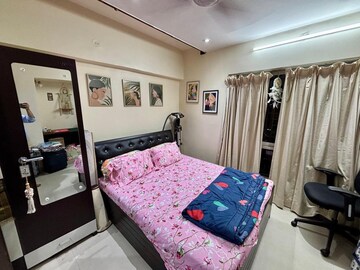 Bedroom in 2 BHK Apartment at Nahar Iris Ivy, Andheri East – for Rent