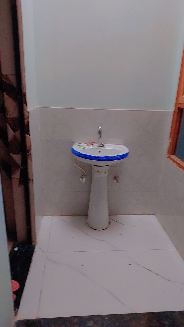 Bathroom, kalyanpur 3 Bedroom 1400 Sq.Ft. Independent House In Kalyanpur Lucknow 8055448