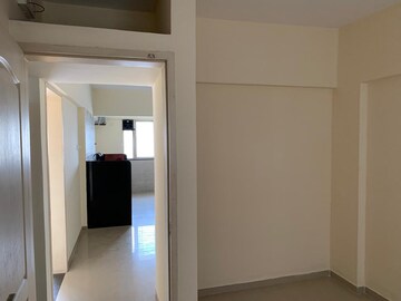 Room in 2 BHK Apartment at Sancheti Eves Garden, Mundhwa – for Rent