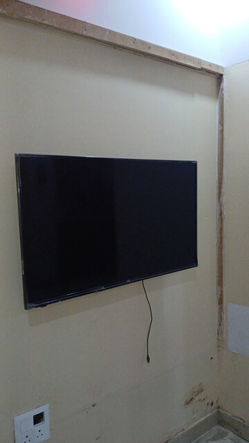 Furnished Amenities in 2 BHK Apartment at Jeevan Ashray CGHS, Sector 62 – for Rent