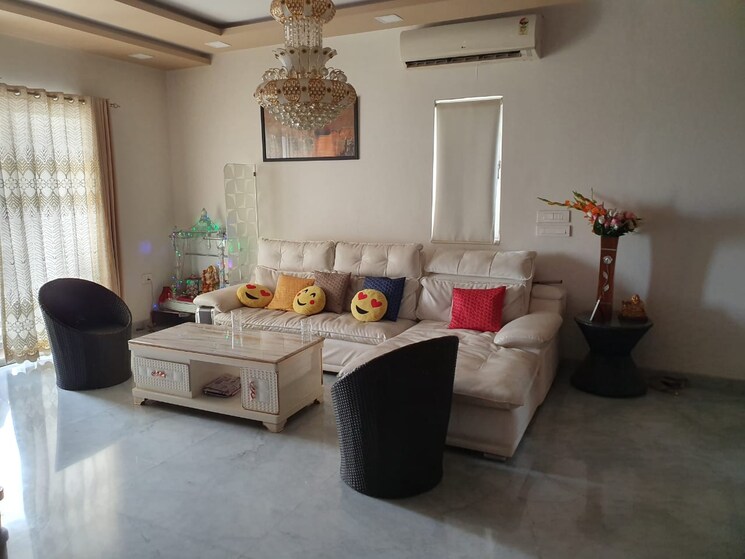 Living Room, lodha-luxuria-priva 3 Bedroom 1755 Sq.Ft. Apartment In Majiwada Thane 8055523