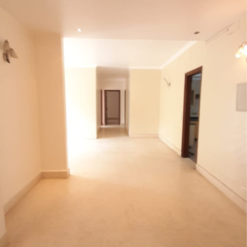 Room in 4 BHK Builder Floor at DLF Queens Court, Chittaranjan Park – for Rent