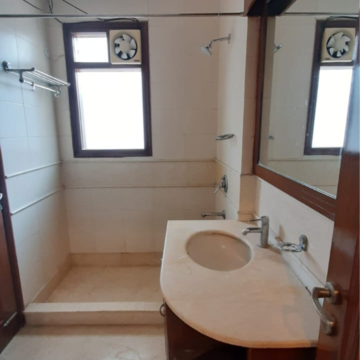 Attached Bathroom in 4 BHK Builder Floor at DLF Queens Court, Chittaranjan Park – for Rent