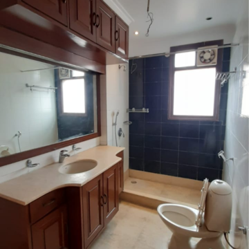 Attached Bathroom in 4 BHK Builder Floor at DLF Queens Court, Chittaranjan Park – for Rent