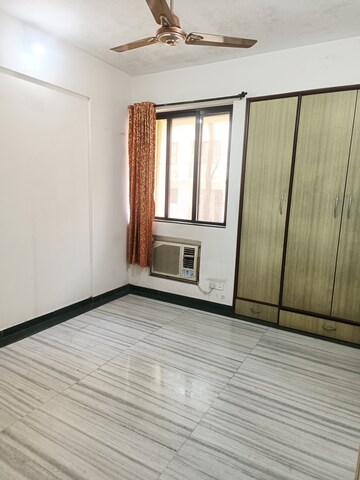 Master Bedroom in 2 BHK Apartment at Hiranandani Delanna, Ghodbunder Road – for Rent