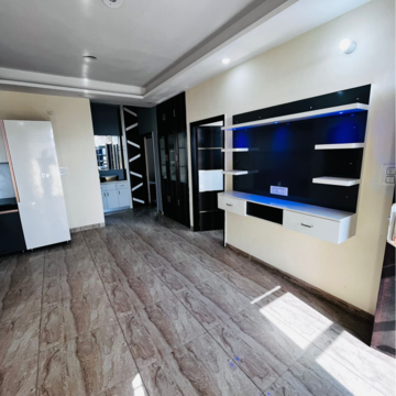 Building Lobby in 3 BHK Builder Floor at Sector 123 – for Sale