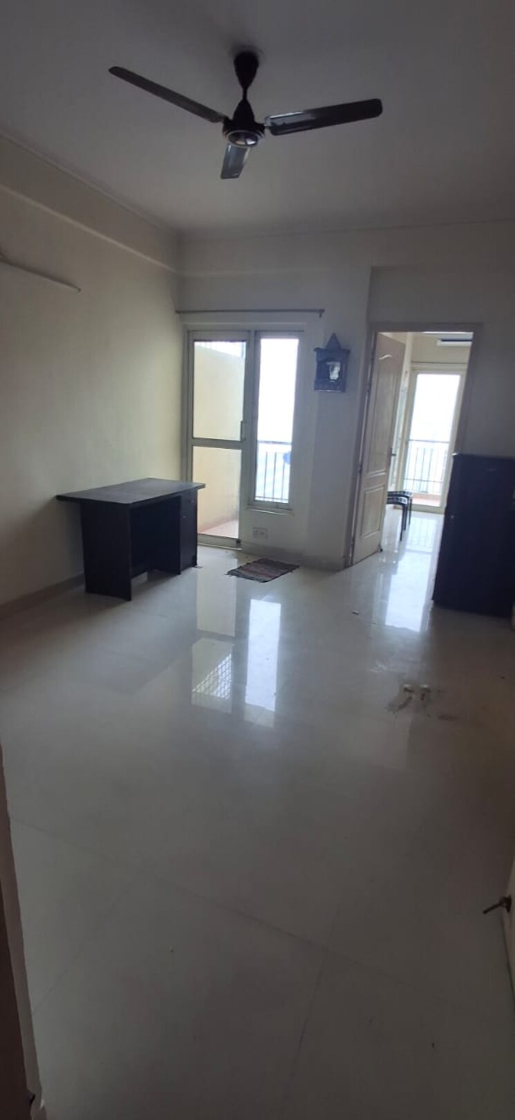 Room, maxblis-white-house 2 Bedroom 990 Sq.Ft. Apartment In Sector 75 Noida 8055580