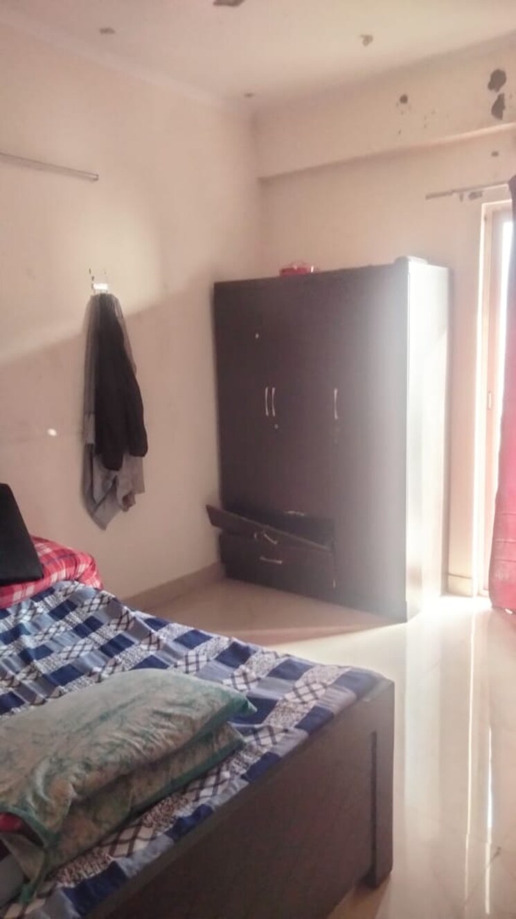 Bedroom, aims-golf-city 2.5 Bedroom 1150 Sq.Ft. Apartment In Sector 75 Noida 8055588