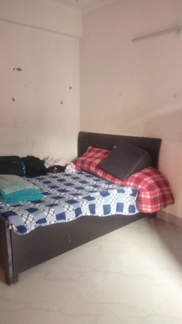 Bedroom in 2.5 BHK Apartment at Aims Golf City, Sector 75 – for Sale