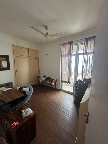 Living Room in 2 BHK Apartment at DLF Regency Park I, Dlf Phase iv – for Rent