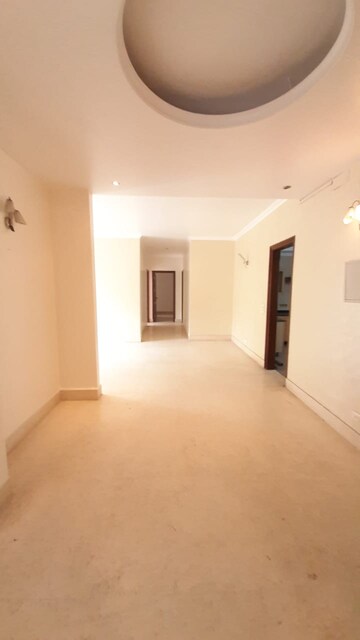 Room in 4 BHK Builder Floor at Greater Kailash ii – for Rent