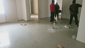 Parking in 3.5 BHK Apartment at Gulmohur Garden, Raj Nagar Extension – for Sale