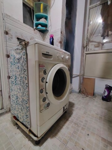 Bathroom in 3 BHK Apartment at Amrapali Silicon City, Sector 76 – for Sale