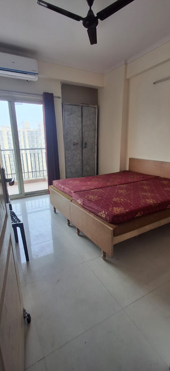 3 BHK + Pooja Room Apartment For Sale in Amrapali Silicon City