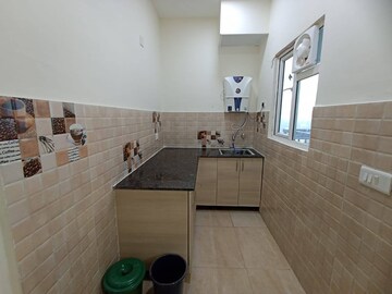 1 BHK Apartment For Rent in Gaur City 2 - 14th Avenue, Sector 16c Greater Noida