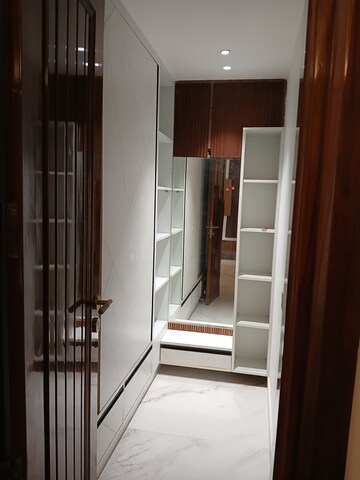 Staircase in 3.5 BHK Builder Floor at Sector 9 – for Rent