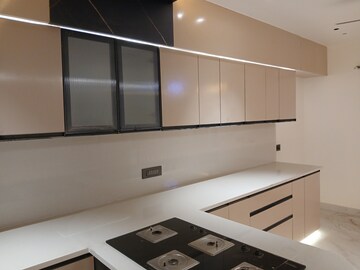 Kitchen in 3.5 BHK Builder Floor at Sector 9 – for Rent