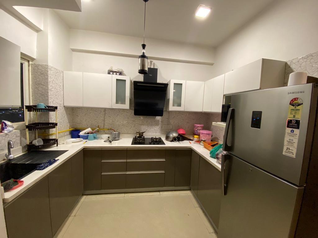 3 BHK + Pooja Room Apartment For Sale in Amrapali Silicon City