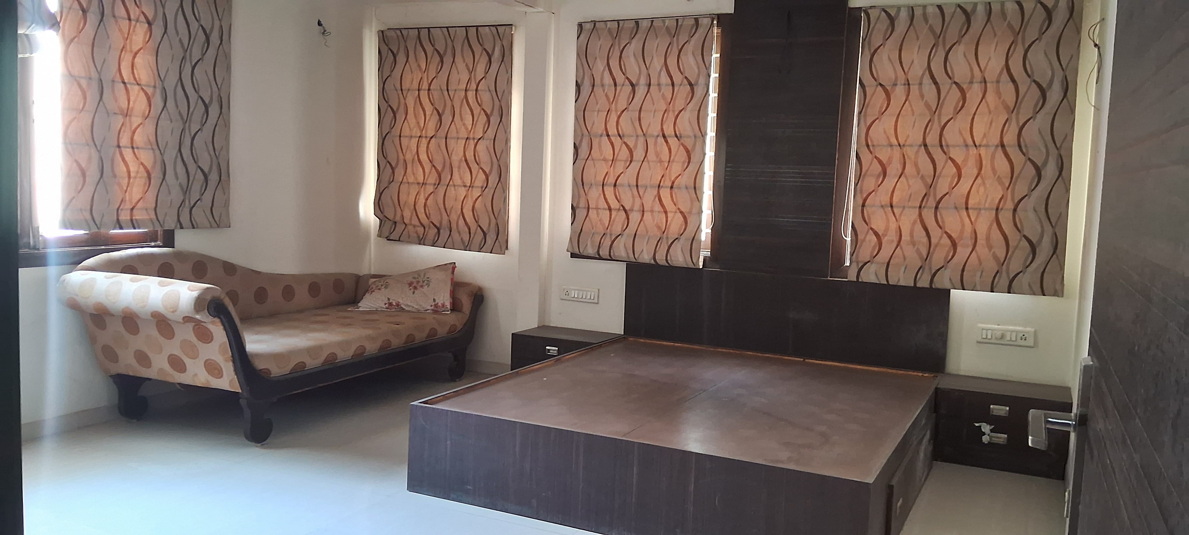 6+ BHK + Pooja Room,Servant Room Independent House For Sale in Paradise Park