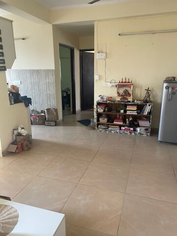 Parking in 3 BHK Apartment at Amrapali Silicon City, Sector 76 – for Rent