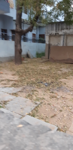 Plot For Sale in Open Plot 1042 De1