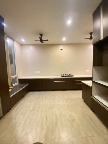 Kitchen in 3 BHK Independent House at Ansal Plaza Gurgaon, Carterpuri – for Rent