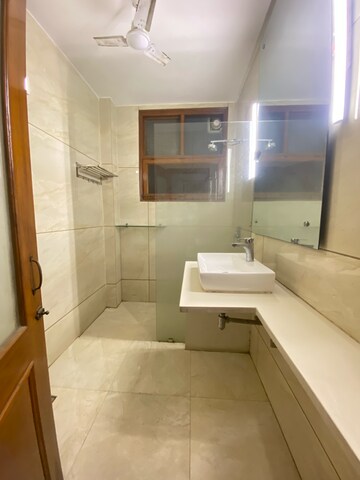 Bathroom in 3 BHK Independent House at Ansal Plaza Gurgaon, Carterpuri – for Rent