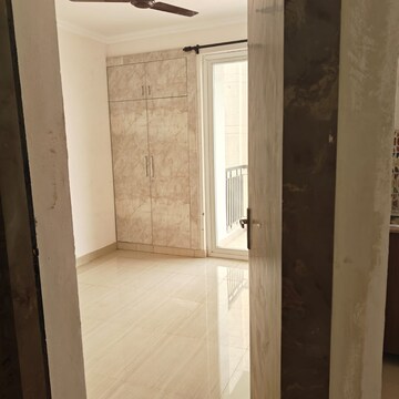 Bathroom in 2 BHK Apartment at Amrapali Riverview, Amrapali Leisure Valley – for Rent
