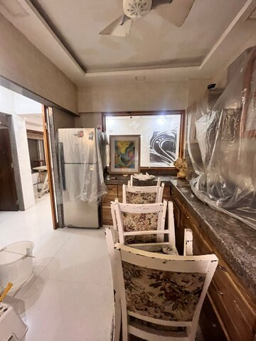 Living Room in 2 BHK Apartment at Andheri West – for Rent