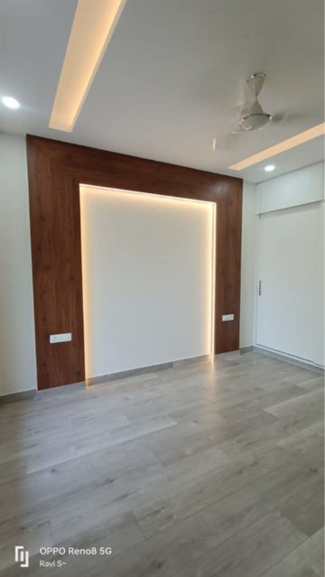Room in 4 BHK Builder Floor at Ansal Plaza Gurgaon, Carterpuri – for Rent