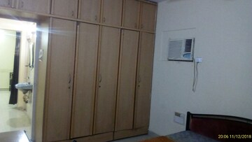 Bedroom in 1 BHK Apartment at Andheri West – for Rent