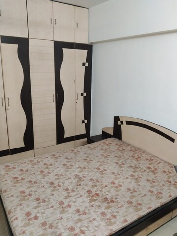 Bedroom in 2 BHK Apartment at Goregaon West View CHS, Goregaon West – for Rent