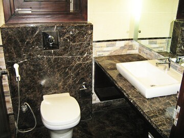 Furnished Amenities in 4 BHK Builder Floor at Geetanjali Enclave – for Rent
