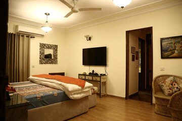 Bedroom in 4 BHK Builder Floor at Geetanjali Enclave – for Rent