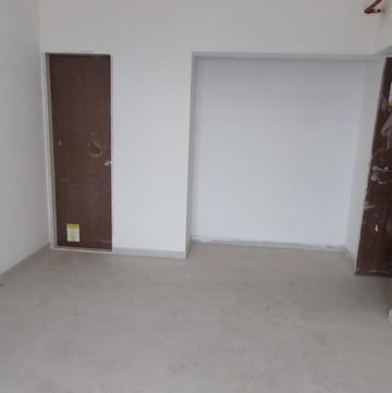 Room in 2 BHK Apartment at Kalpataru Paramount, Majiwada – for Sale