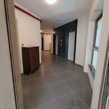Room in 2 BHK Apartment at Kalpataru Paramount, Majiwada – for Sale