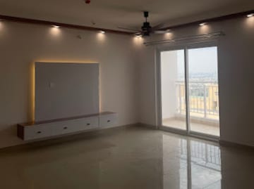 Room in 3.5 BHK Penthouse at Konanakunte – for Rent