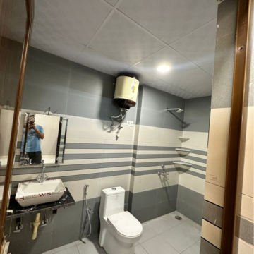 Team Area in 1 RK Apartment at DLF City Phase III, Dlf Cyber City – for Rent