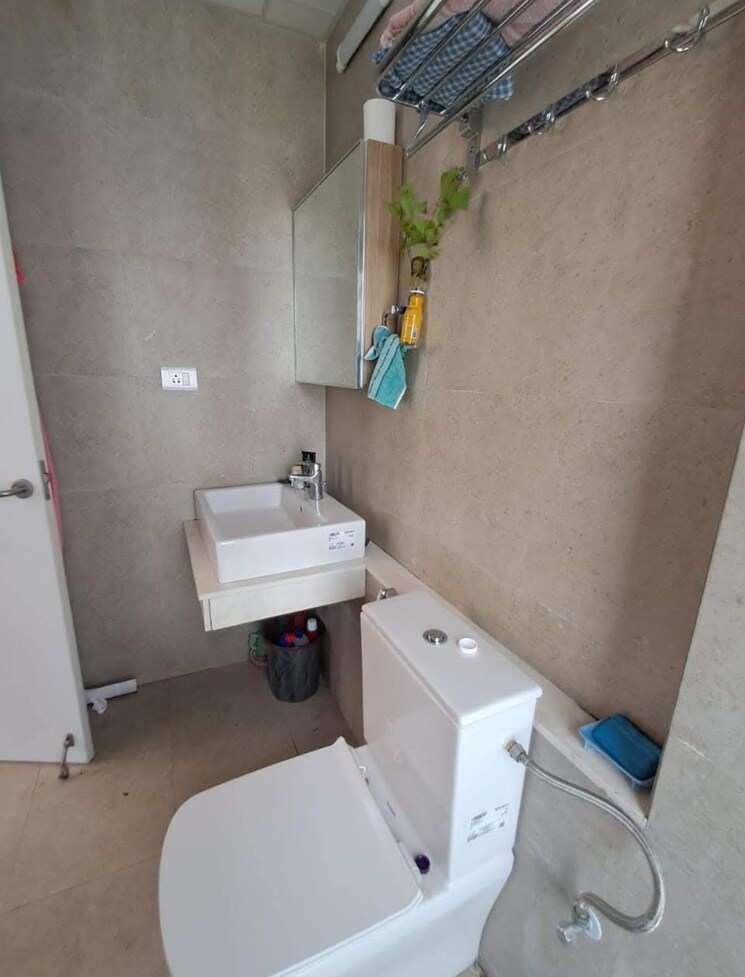 Bathroom, tata-serein 3 Bedroom 1250 Sq.Ft. Apartment In Pokhran Road No Two Thane 8056025