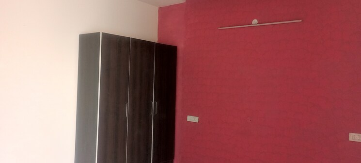 undefined, patiala road 3 Bedroom 102 Sq.Yd. Independent House In Patiala Road Zirakpur 8056053