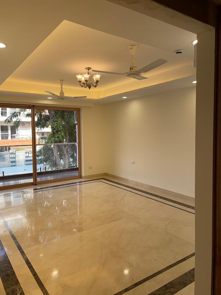 Room, uppal-southend 3 Bedroom 1875 Sq.Ft. Builder Floor In Sector 49 Gurgaon 8056066
