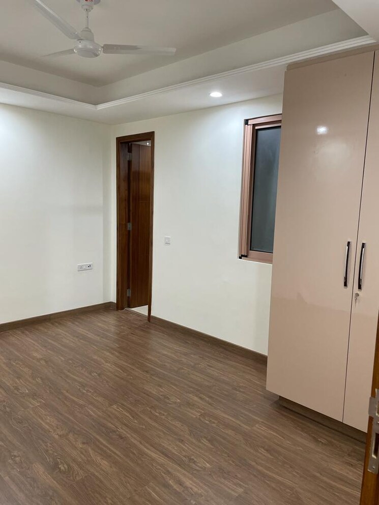 Room, uppal-southend 3 Bedroom 1875 Sq.Ft. Builder Floor In Sector 49 Gurgaon 8056066