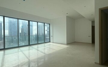 3 BHK Apartment For Rent in Rustomjee Paramount, Khar West