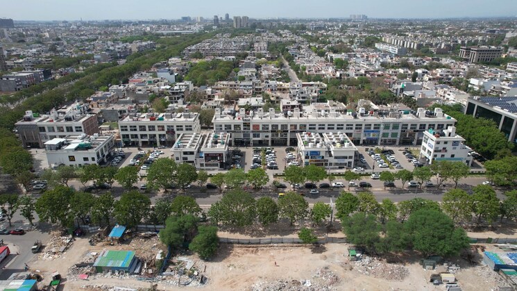 Master Plan, sector 68 Commercial Showroom 121 Sq.Yd. In Sector 68 Mohali 8056072