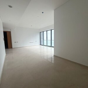 2 BHK Apartment For Sale in Rustomjee Paramount, Khar West