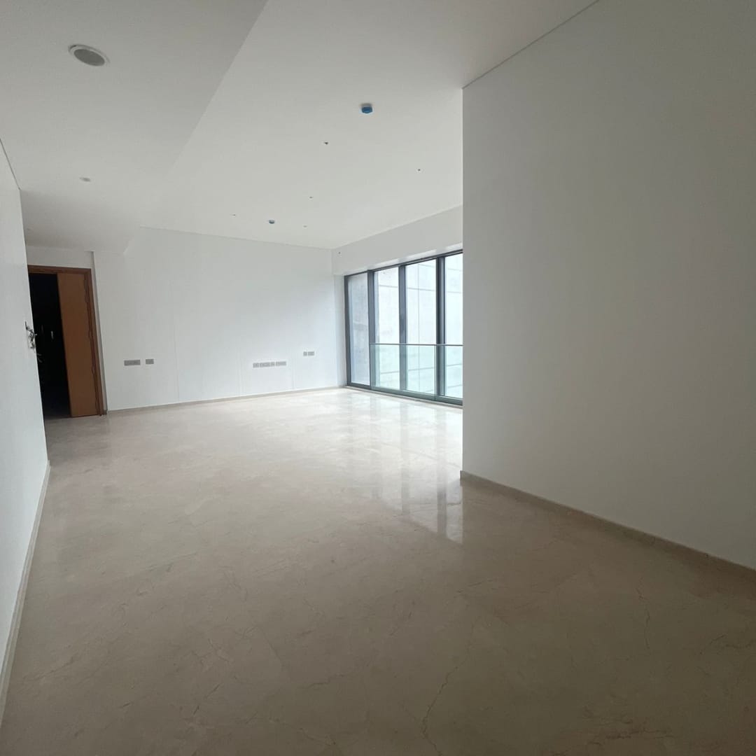 2 BHK + Extra Room Apartment For Sale in Rustomjee Paramount