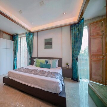 Bedroom in 3 BHK Apartment at Minto Park – for Rent